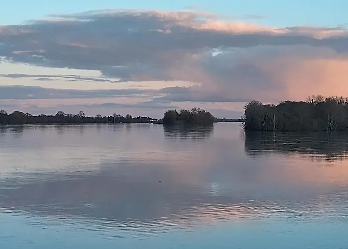 Vakantiehuis Op Eiland In De Loire Gennes-Val-de-Loire